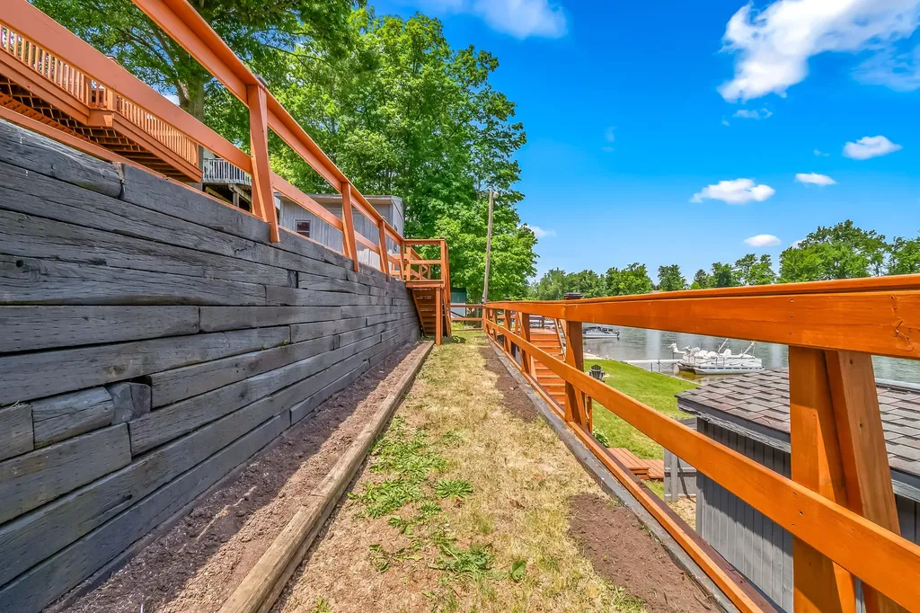 13854 Emens Drive Wright Township MI 49247
