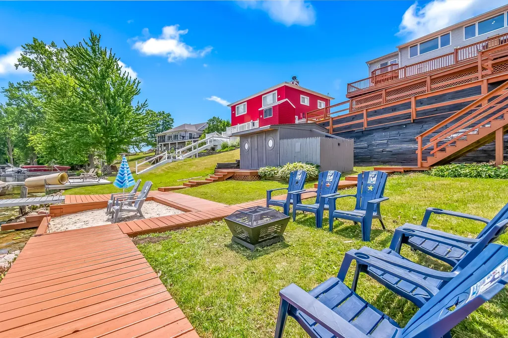 13854 Emens Drive Wright Township MI 49247
