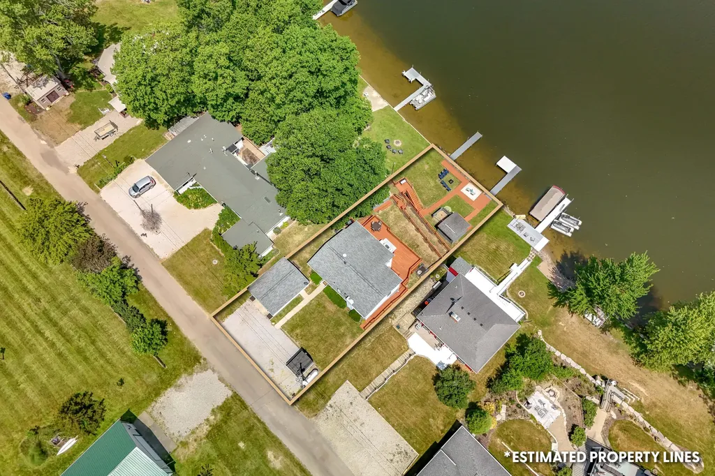 13854 Emens Drive Wright Township MI 49247