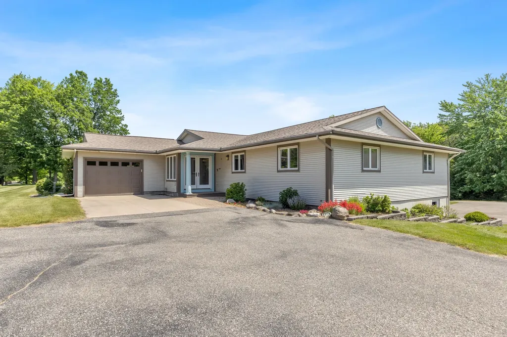 3252 N 160th Avenue Park Township MI 49424