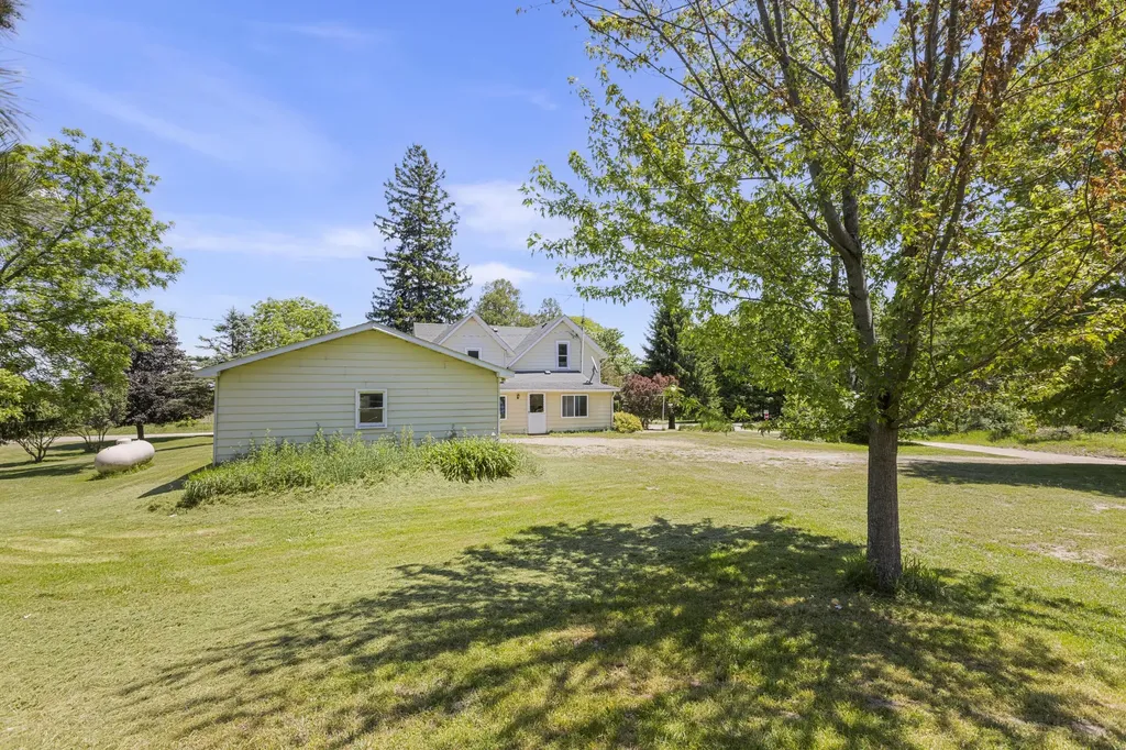 7500 Bilby Road Somerset Township MI 49249
