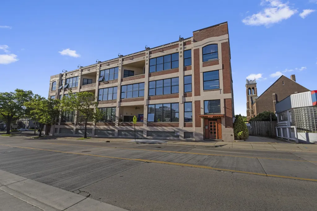 109 W Washington Avenue Jackson City MI 49201