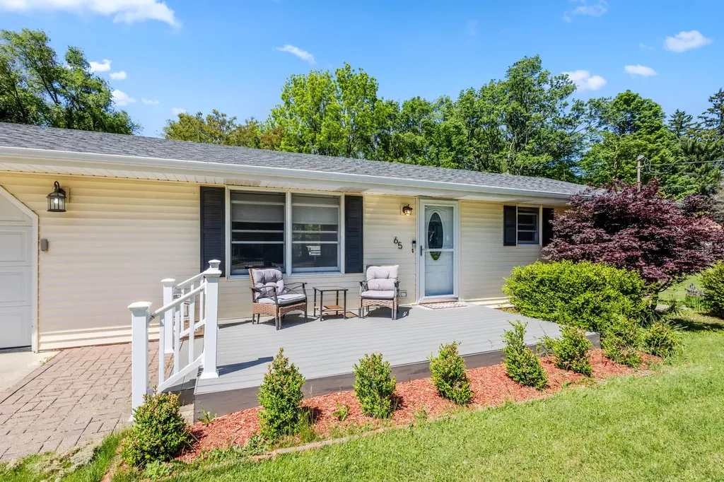 65 W Hallett Street Hillsdale City MI 49242