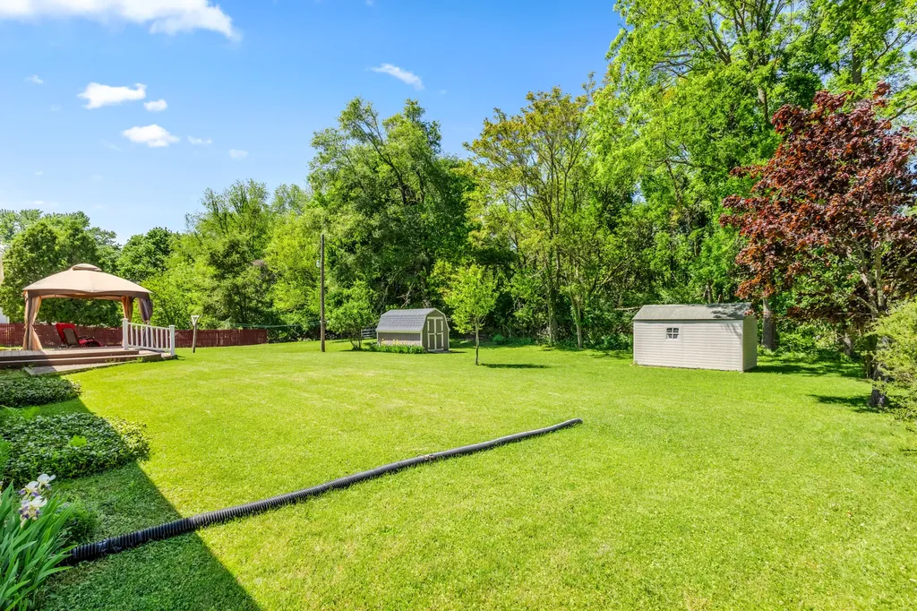 65 W Hallett Street Hillsdale City MI 49242