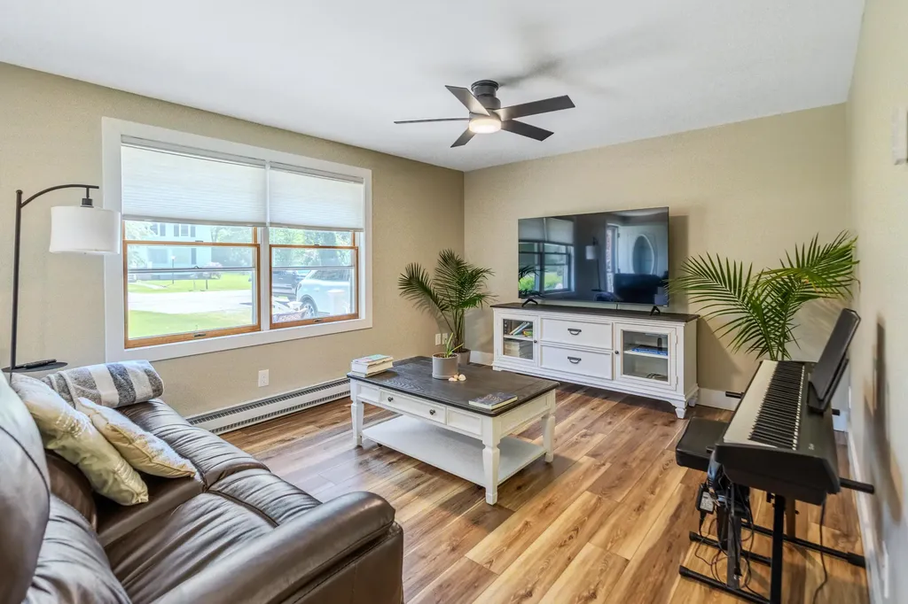 65 W Hallett Street Hillsdale City MI 49242