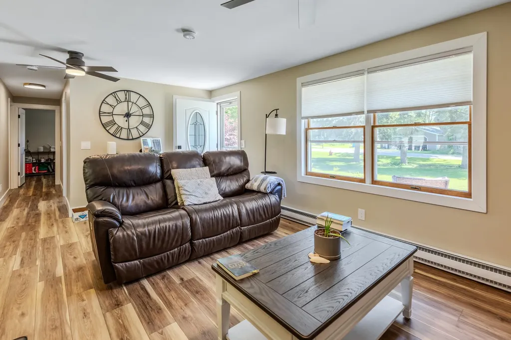 65 W Hallett Street Hillsdale City MI 49242