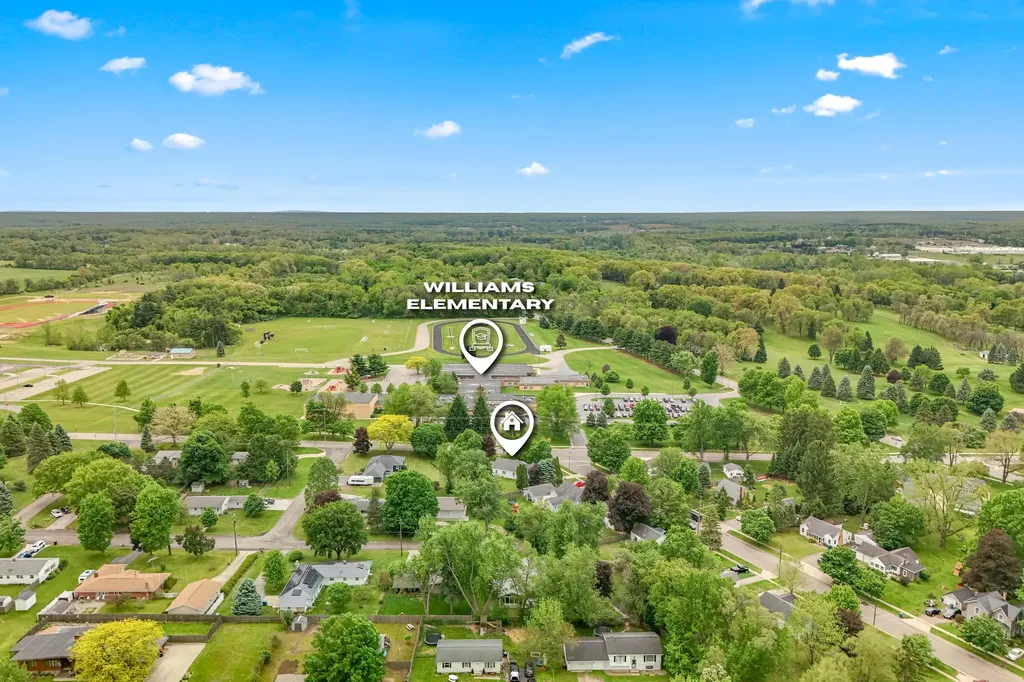 529 East Street Jonesville City MI 49250