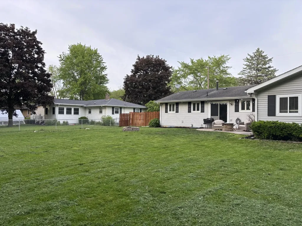 16124 Eskes Street Dewitt Charter Township MI 48906