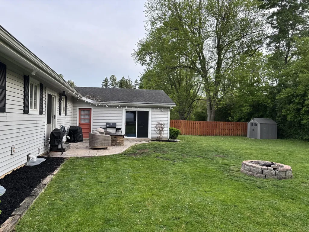 16124 Eskes Street Dewitt Charter Township MI 48906