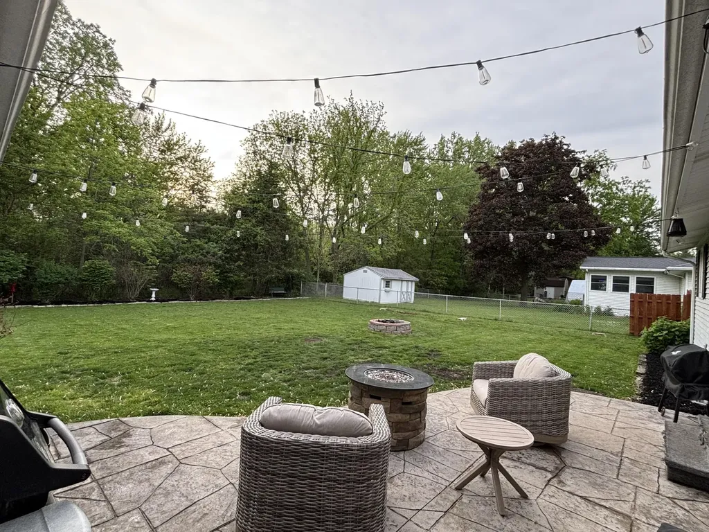 16124 Eskes Street Dewitt Charter Township MI 48906