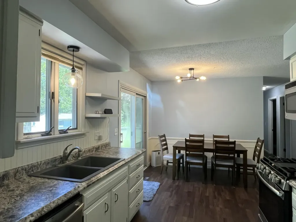 16124 Eskes Street Dewitt Charter Township MI 48906