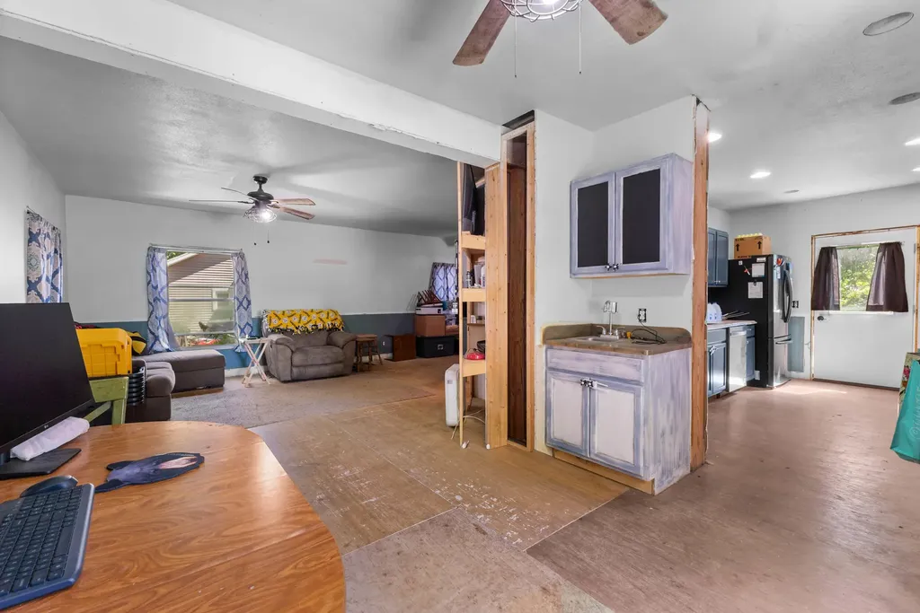 119 S Manning Street Hillsdale City MI 49242