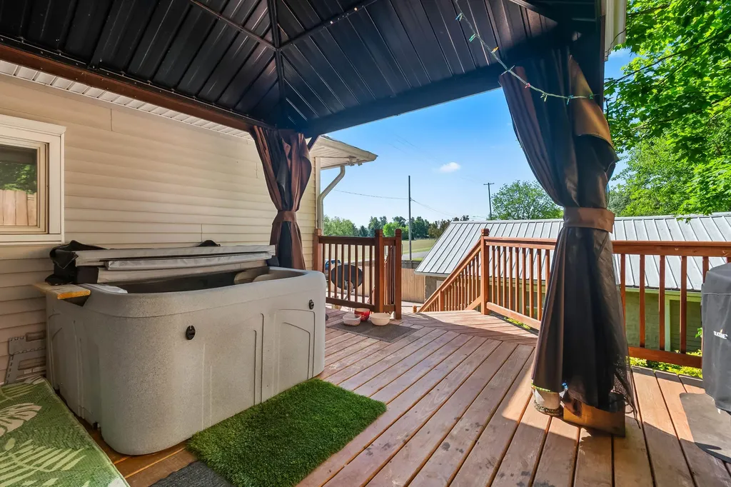 209 E Center Street Waldron Village MI 49288