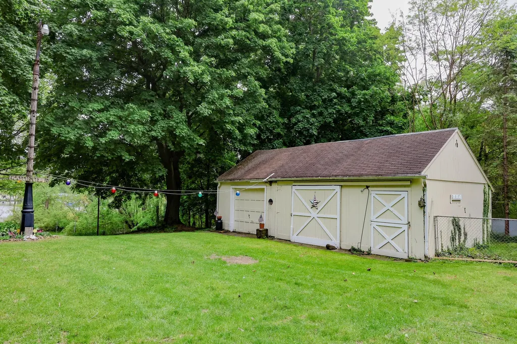 2831 Hemlock Road Reading Township MI 49082