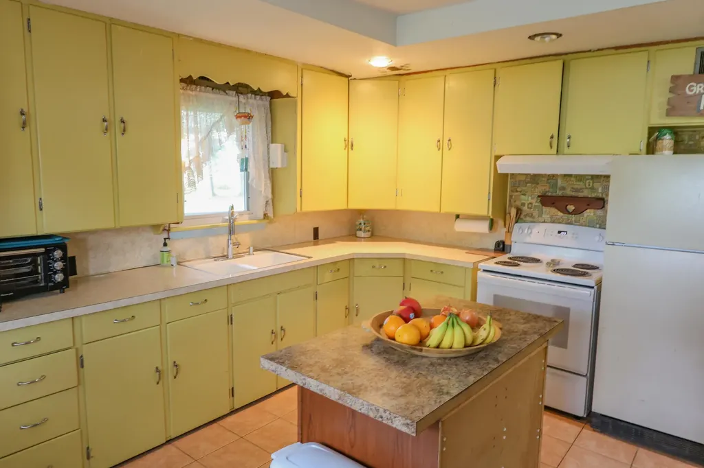 2831 Hemlock Road Reading Township MI 49082