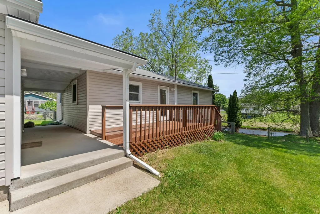 4330 Dawn Drive Adams Township MI 49242