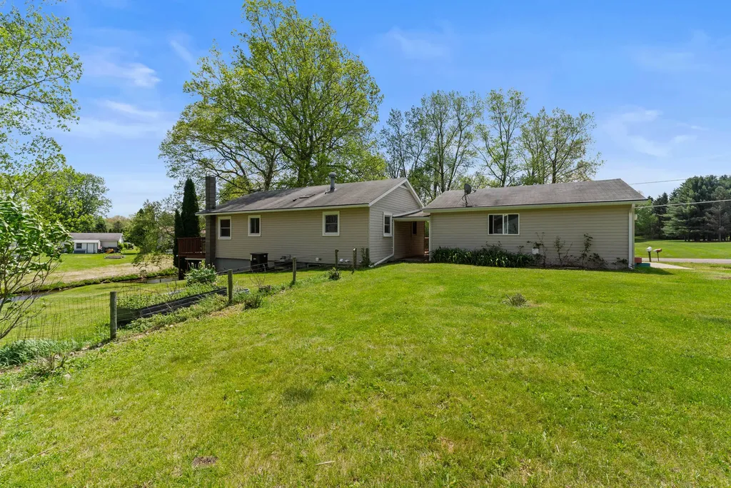 4330 Dawn Drive Adams Township MI 49242