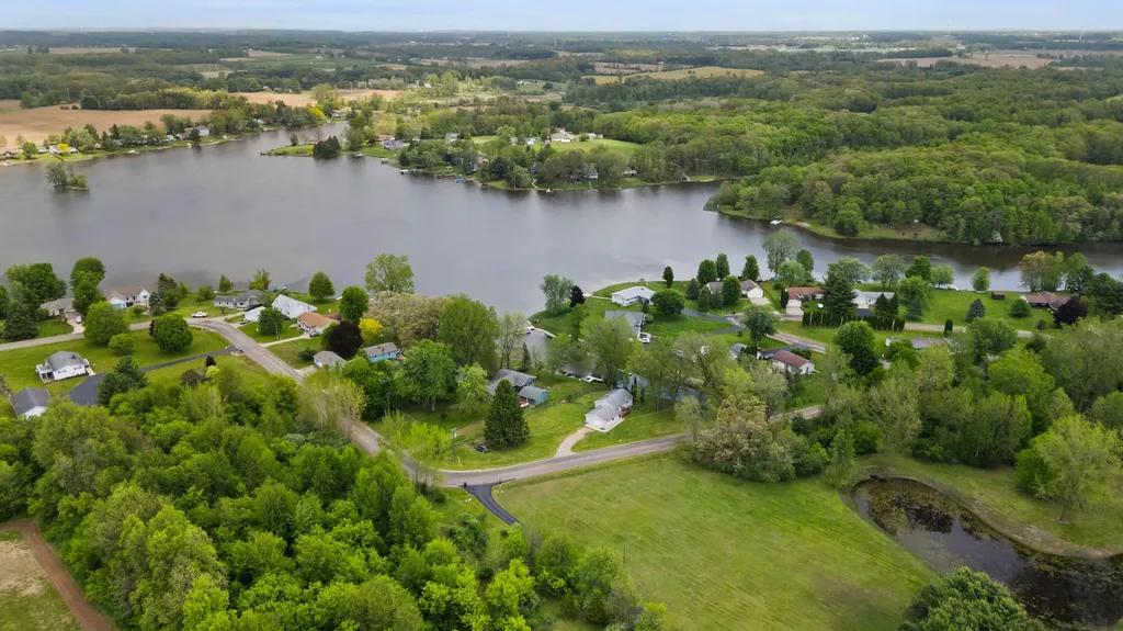 4330 Dawn Drive Adams Township MI 49242