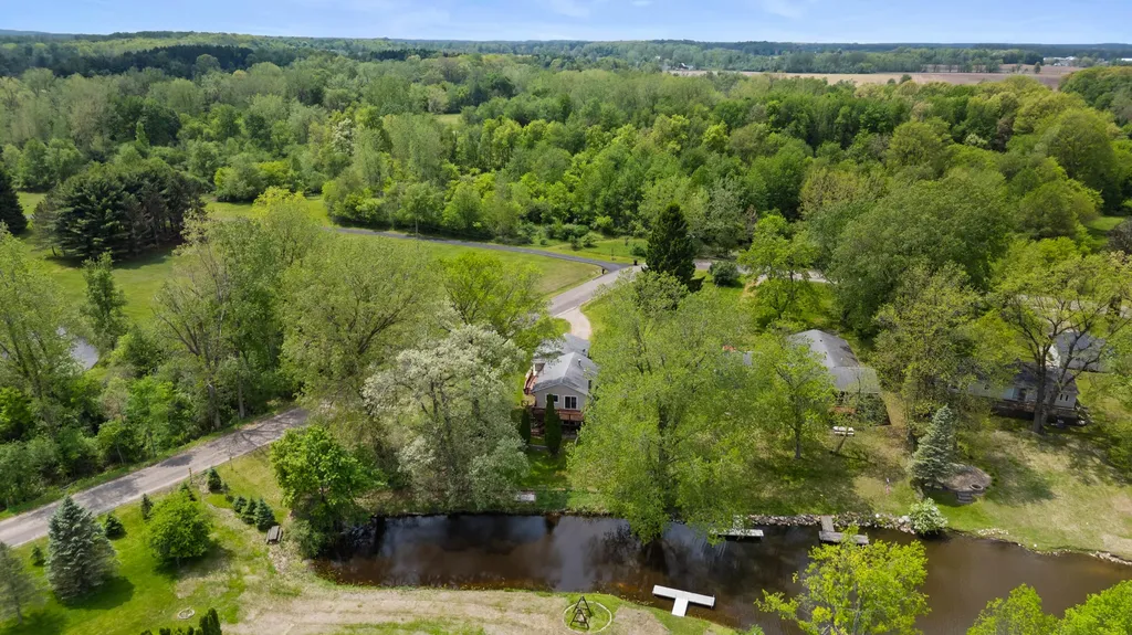 4330 Dawn Drive Adams Township MI 49242