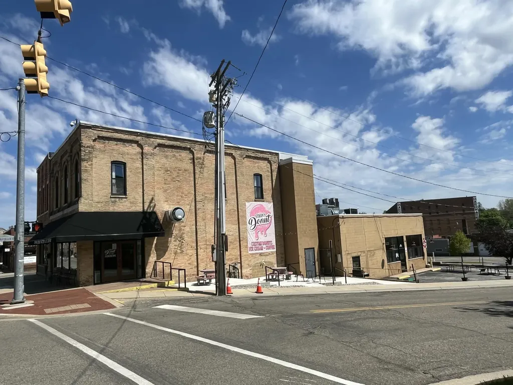 45 N Broad Street Hillsdale City MI 49242