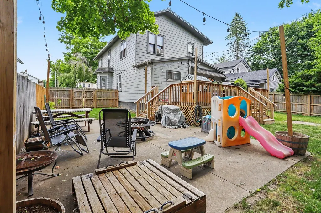 212 Grove Street Hudson City MI 49247