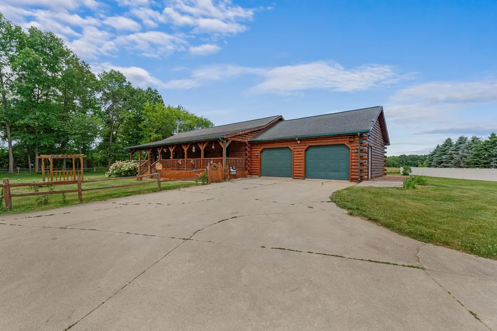 7470 Moreland Road Moscow Township MI 49250