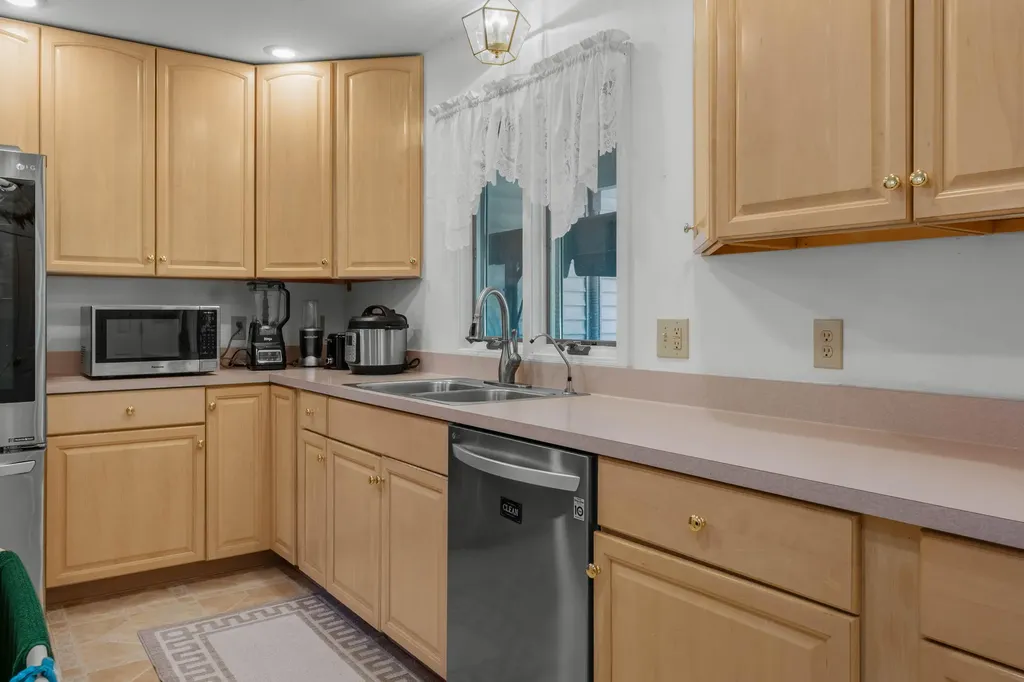 1016 Lukesport Road Quincy Township MI 49082