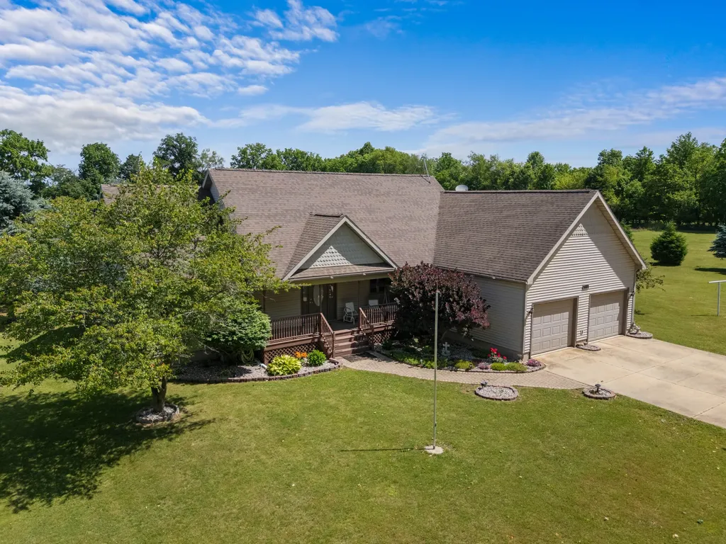 1016 Lukesport Road Quincy Township MI 49082