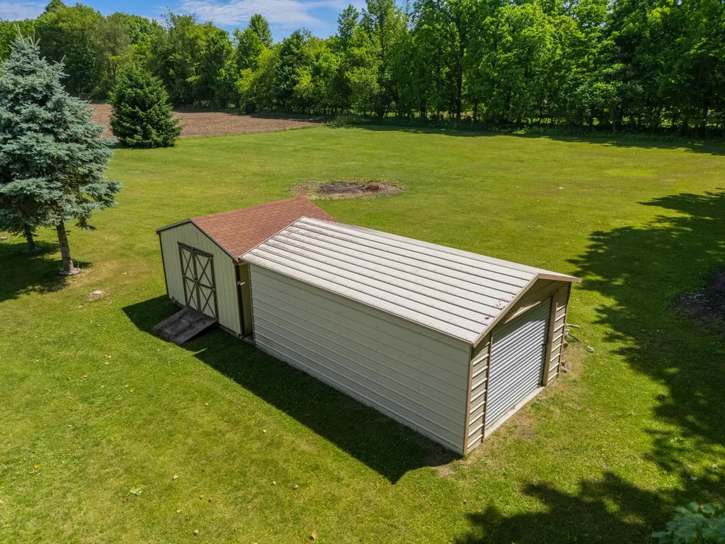 1016 Lukesport Road Quincy Township MI 49082
