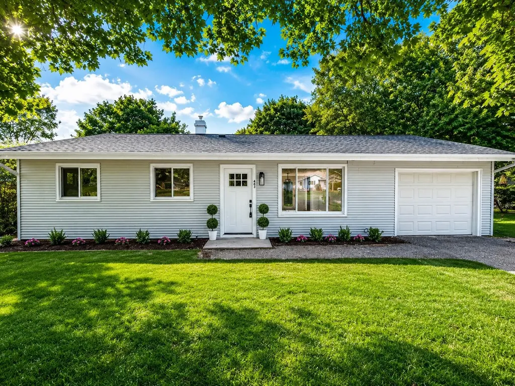 463 Wright Street Jonesville City MI 49250