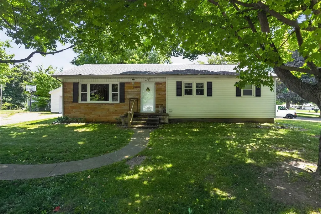 509 Fayette Street Jonesville City MI 49250