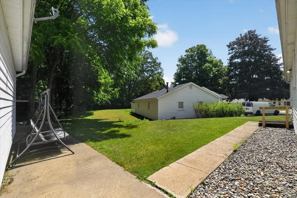 509 Fayette Street Jonesville City MI 49250