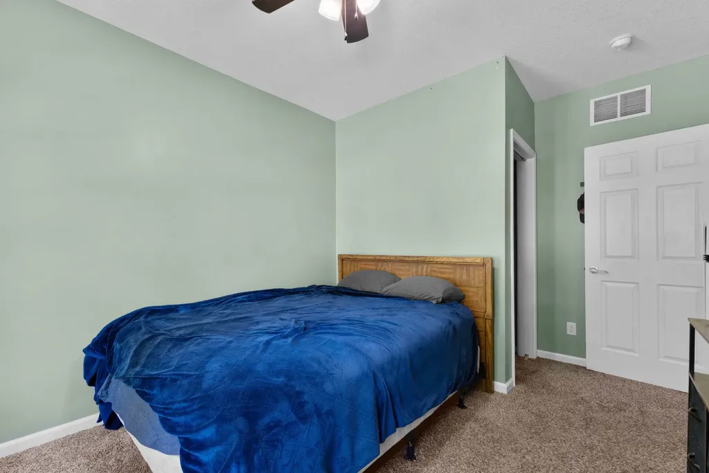 512 S Market Street Hudson City MI 49247
