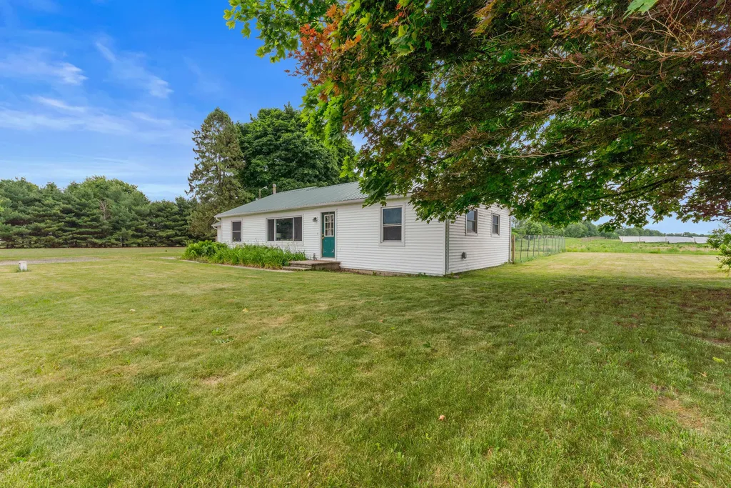 5651 W Chicago Road Allen Township MI 49250