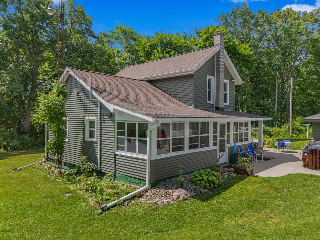 9837 Easton Road Rives Township MI 49277
