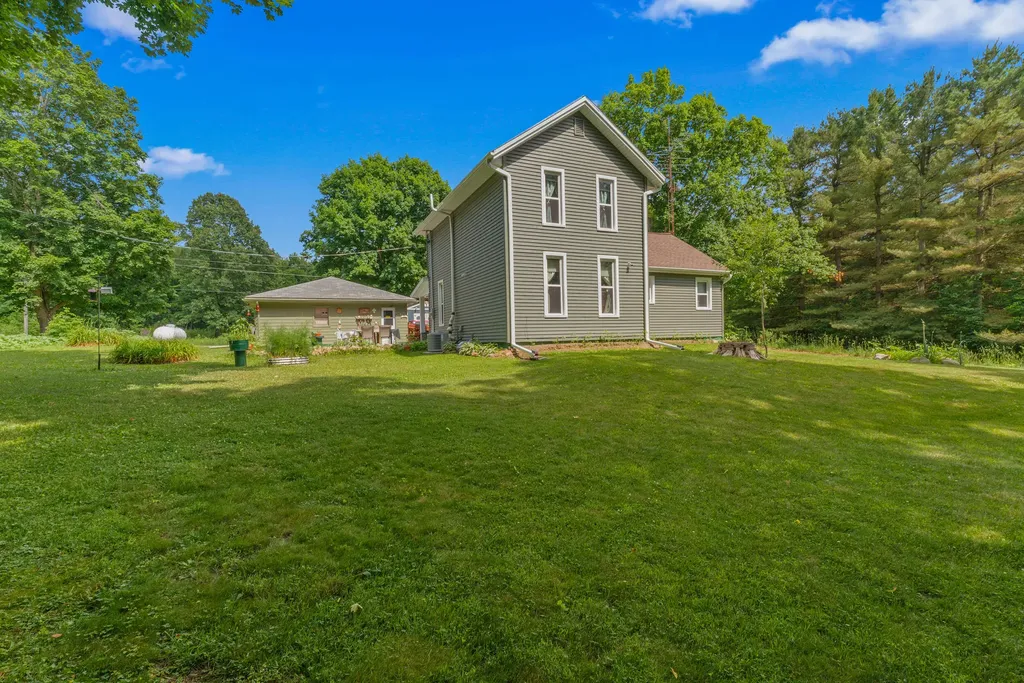 9837 Easton Road Rives Township MI 49277