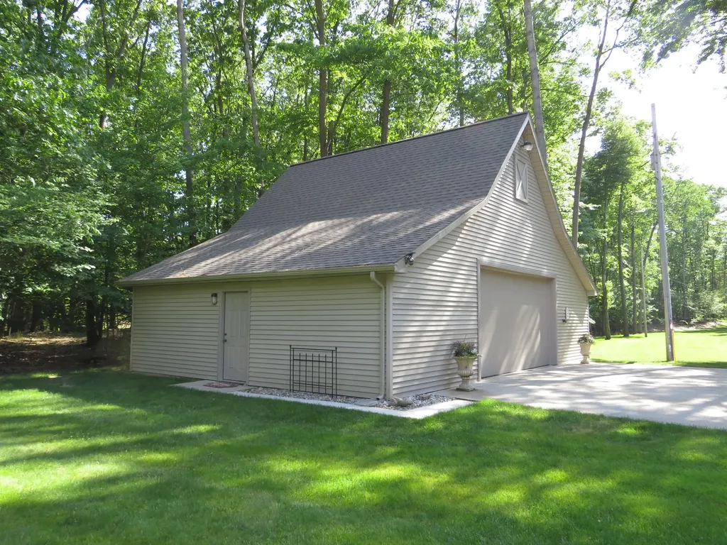 9593 Oakley Road St. Charles Township MI 48655