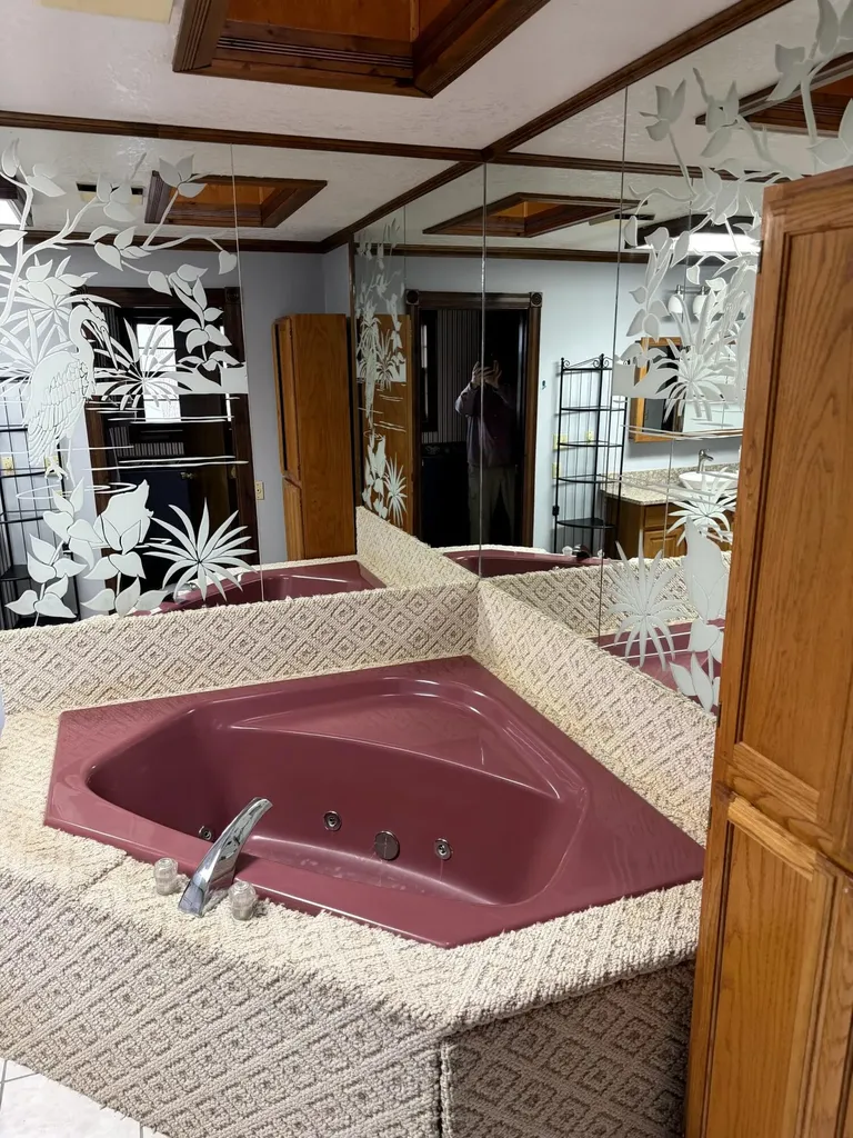 2454 Oakwood Drive Jefferson Township MI 49242