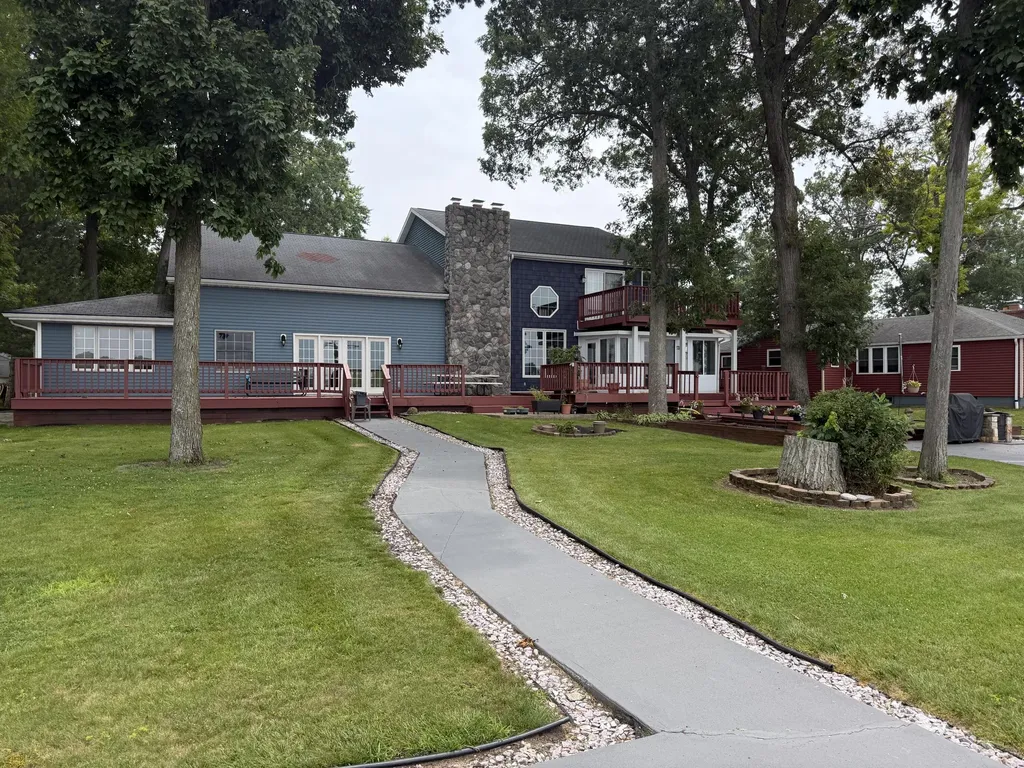 2454 Oakwood Drive Jefferson Township MI 49242