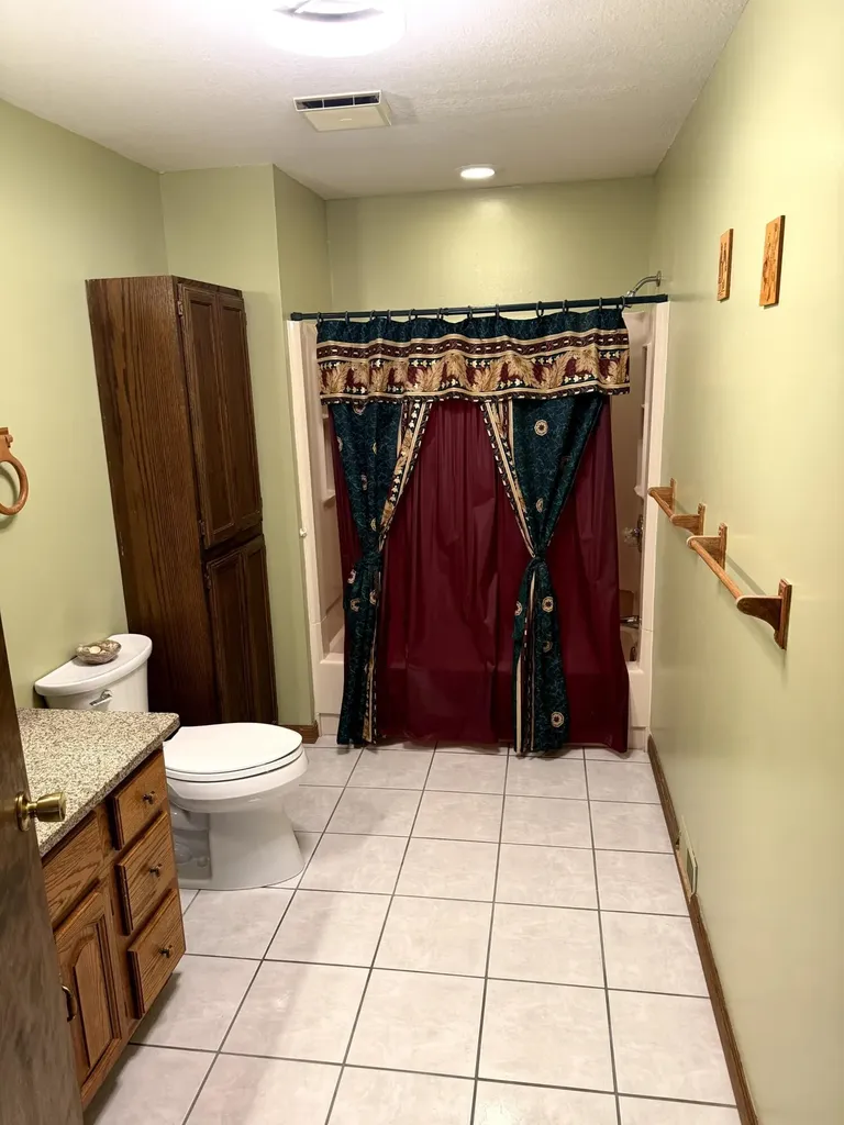 2454 Oakwood Drive Jefferson Township MI 49242