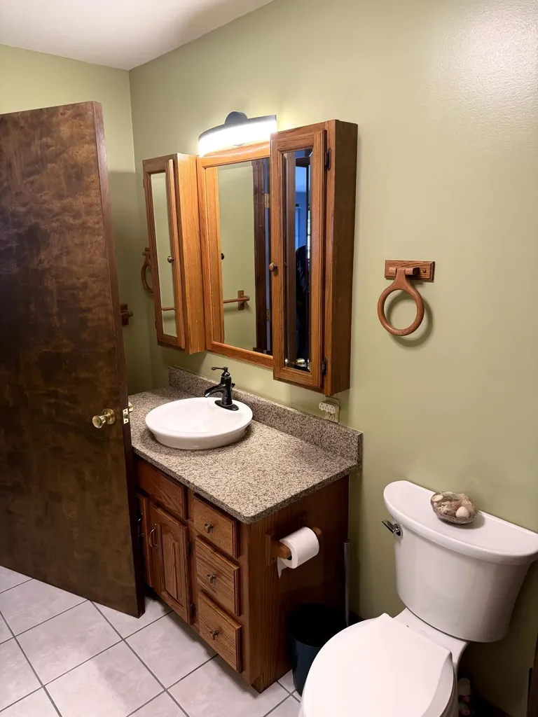 2454 Oakwood Drive Jefferson Township MI 49242