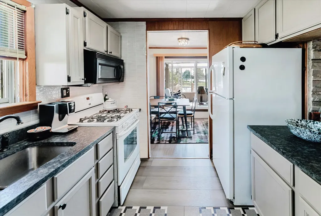 14689 W Merry Drive Amboy Township MI 49232