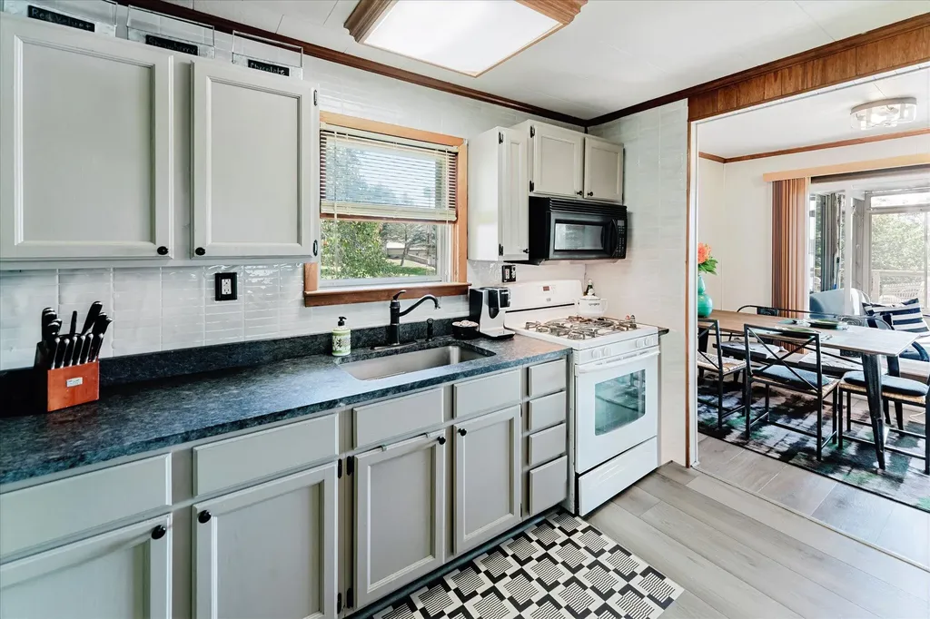 14689 W Merry Drive Amboy Township MI 49232