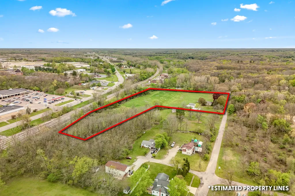 104 Mcclellan Street Hillsdale City MI 49242