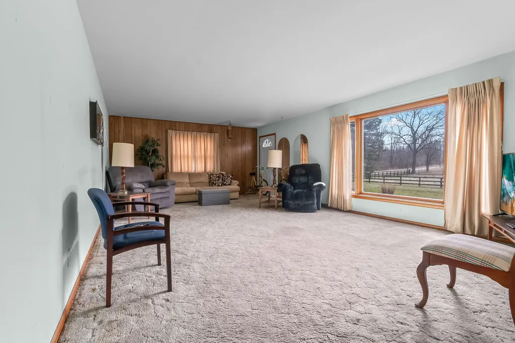 104 Mcclellan Street Hillsdale City MI 49242