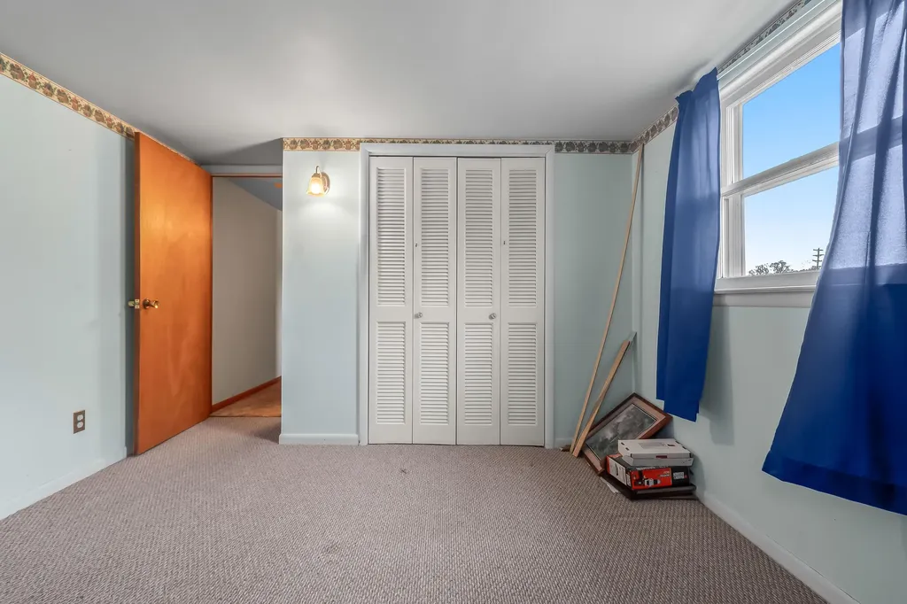 104 Mcclellan Street Hillsdale City MI 49242