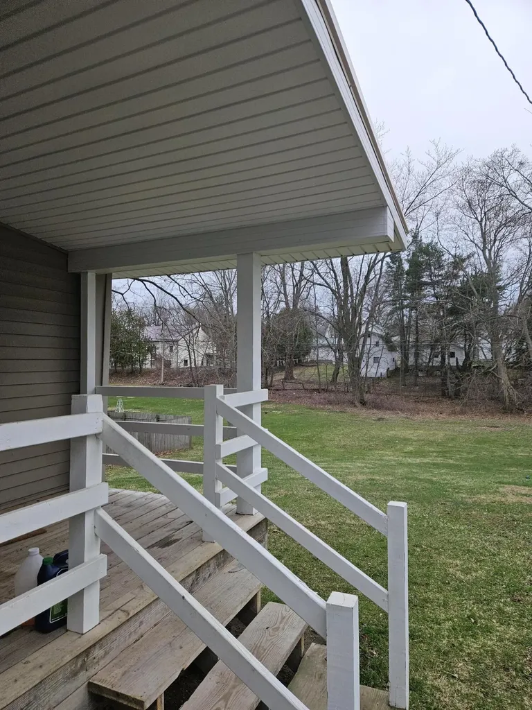 144 S Manning Street Hillsdale City MI 49242