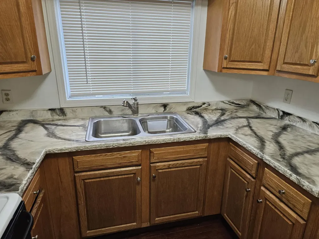 144 S Manning Street Hillsdale City MI 49242