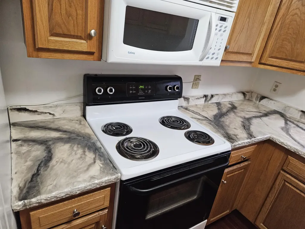 144 S Manning Street Hillsdale City MI 49242