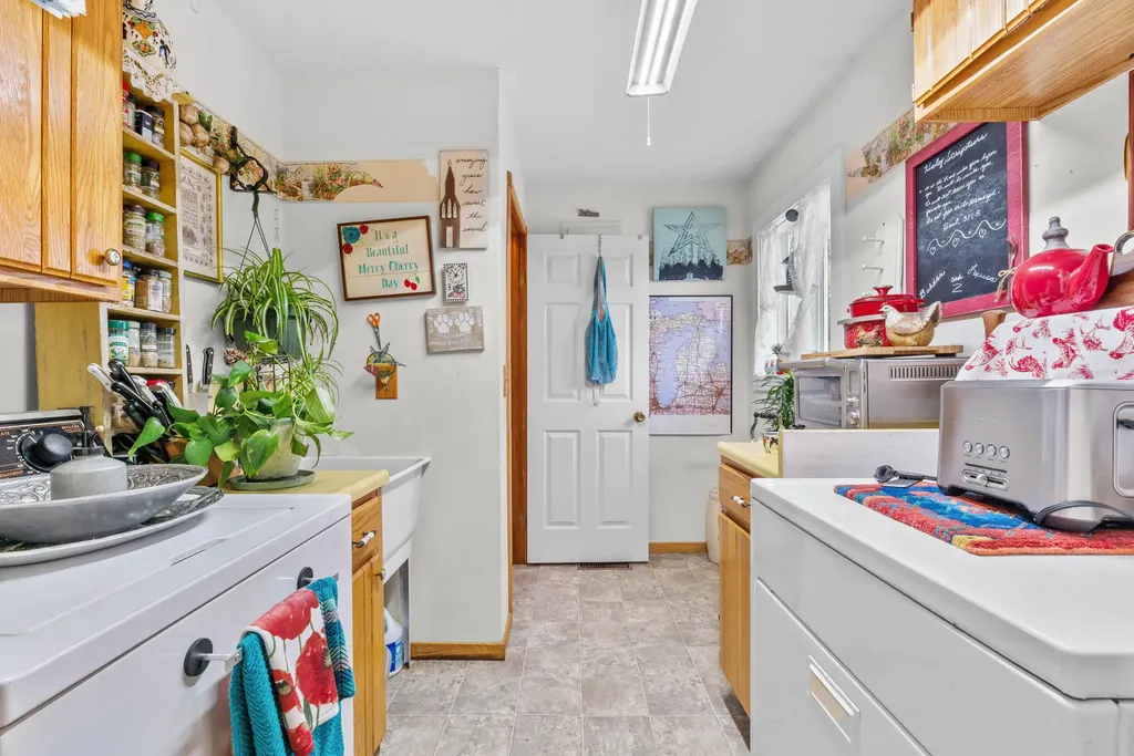 3412 Briar Jefferson Township MI 49266